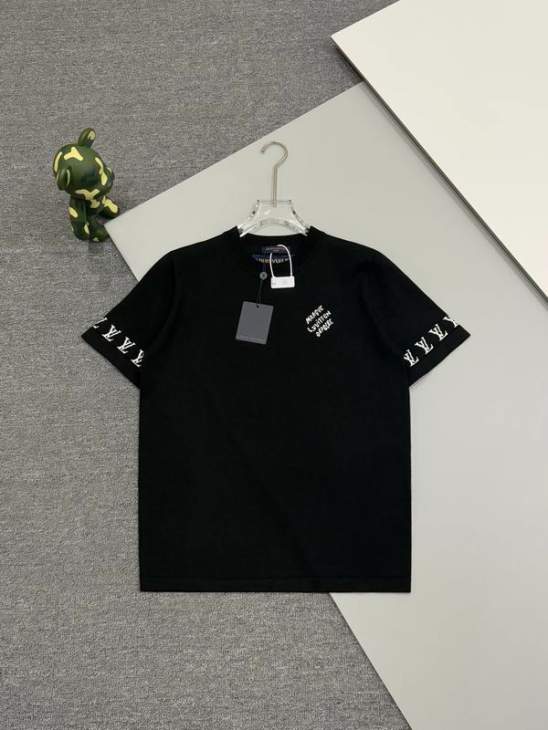 Picture of Louis Vuitton Sweaters _SKULVS-XLm6tx0147234